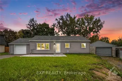 Detached in Crystal Bay - Rocky Point - Bayshore