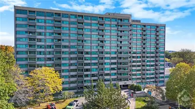Condo Apartment in Manor Park - Cardinal Glen and Area