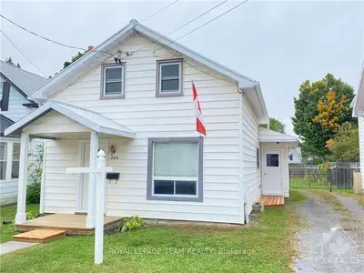 Detached in Arnprior