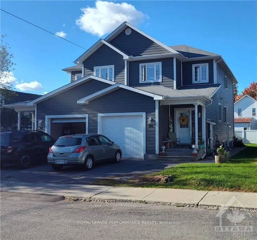 Semi-Detached in Russell
