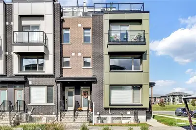 Condo Townhouse in Manor Park - Cardinal Glen and Area