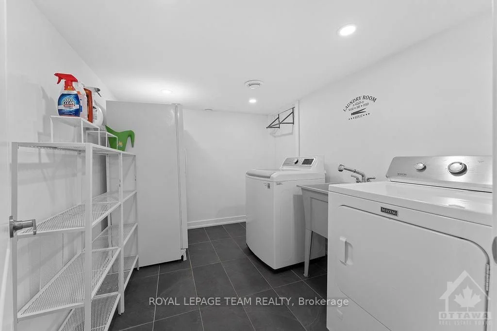 1132 SUGARBUSH Court, Orleans - Convent Glen and Area, ON K1C 2H1