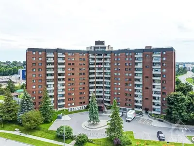 Condo Apartment in Crystal Bay - Rocky Point - Bayshore