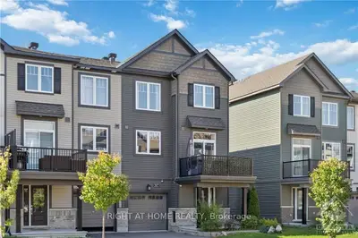Att/Row/Townhouse in Barrhaven