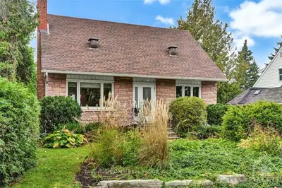 Detached in Carlingwood - Westboro and Area