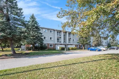 Condo Apartment in Smiths Falls