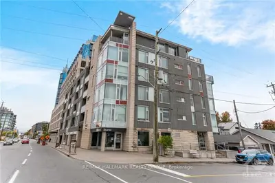 Condo Apartment in Tunneys Pasture and Ottawa West