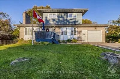 Detached in Greely - Metcalfe - Osgoode - Vernon and Area