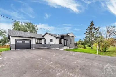 Detached in North Dundas