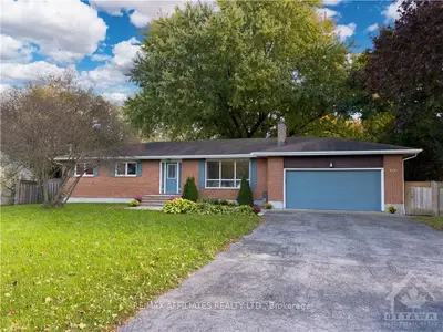 Detached in Stittsville - Munster - Richmond