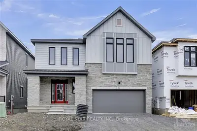 Detached in Barrhaven