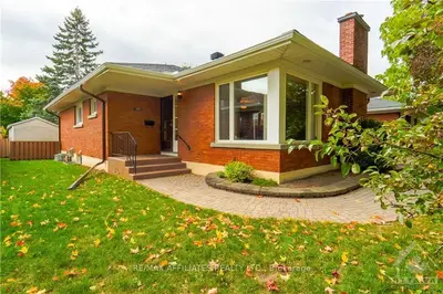 Detached in Alta Vista and Area