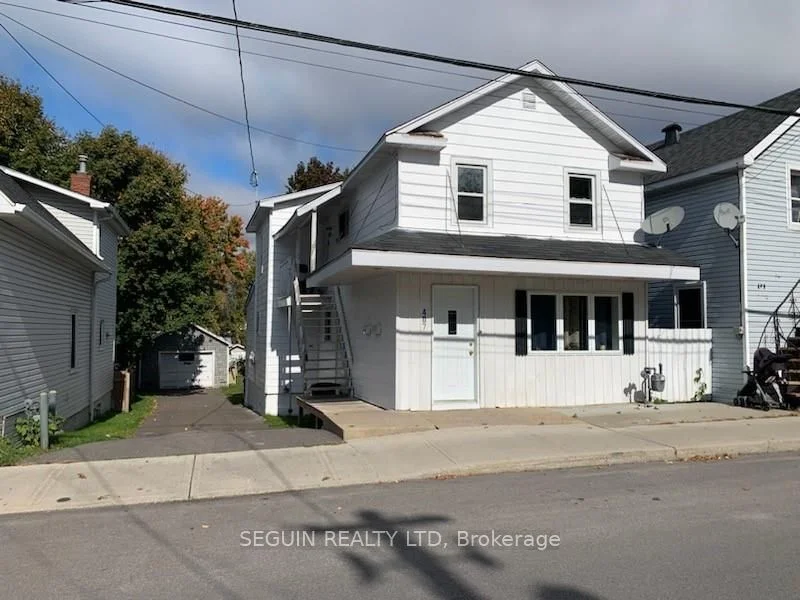 Triplex in Hawkesbury