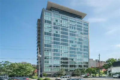 Condo Apartment in Ottawa Centre