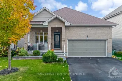 Detached in Kanata