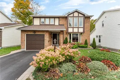 Detached in Kanata