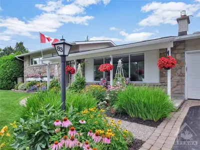 Detached in Crystal Bay - Rocky Point - Bayshore