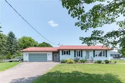 Detached in Pembroke