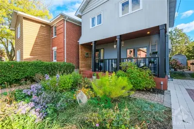 Detached in Tunneys Pasture and Ottawa West
