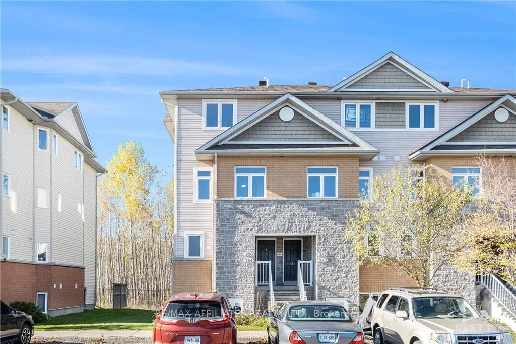 Condo Apartment in North Grenville