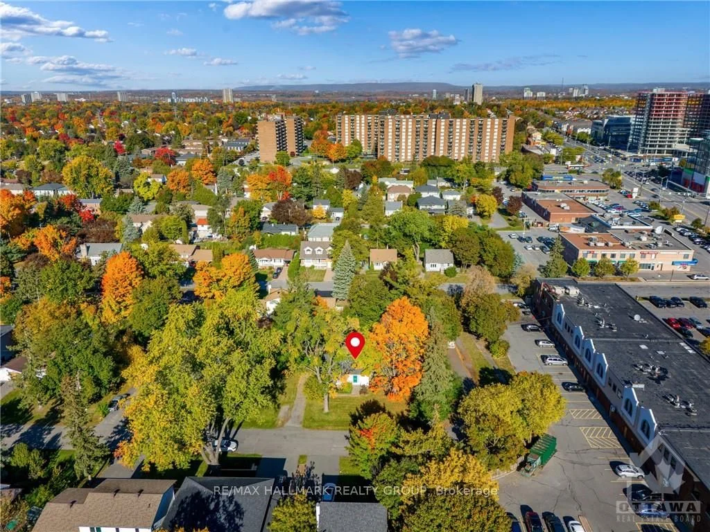 11 ST CLAIRE Avenue, Meadowlands - Crestview and Area, ON K2G 1Z8