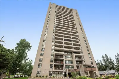 Condo Apartment in Alta Vista and Area