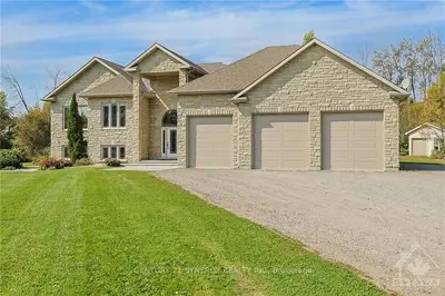 Detached in Greely - Metcalfe - Osgoode - Vernon and Area