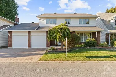 Detached in Barrhaven