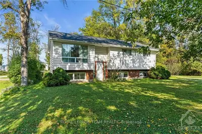 Detached in Horton
