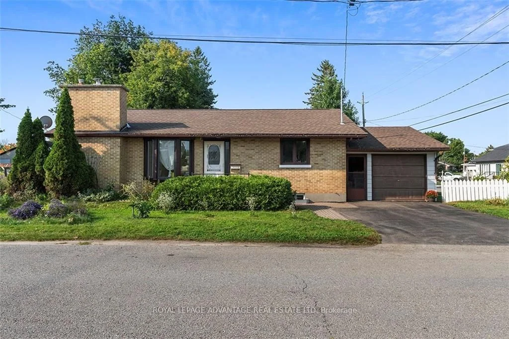Detached in Perth