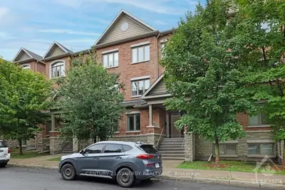 Condo Apartment in Overbrook - Castleheights and Area