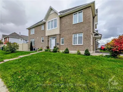 Att/Row/Townhouse in Orleans - Cumberland and Area