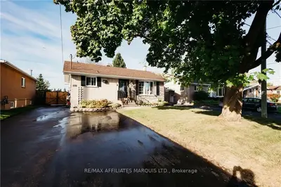 Detached in Cornwall