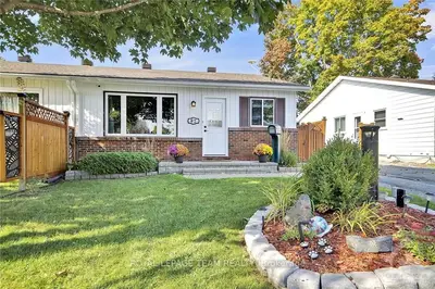 Semi-Detached in Kanata