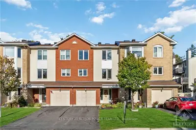 Condo Townhouse in Orleans - Convent Glen and Area