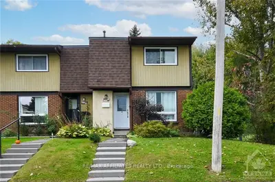 Condo Townhouse in Orleans - Convent Glen and Area