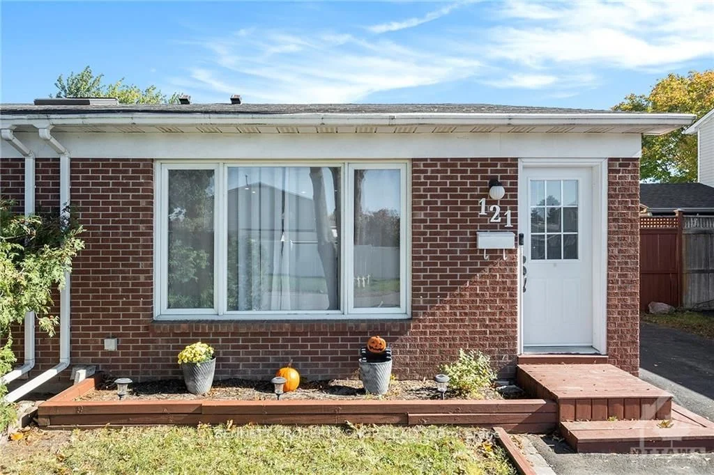 Semi-Detached in Kanata