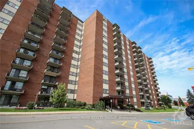 Condo Apartment in Belair Park - Copeland Park and Area