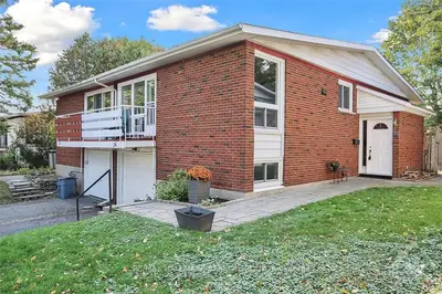 Semi-Detached in Cityview - Parkwoods Hills - Rideau Shore
