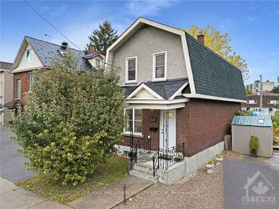 Detached in West Centre Town