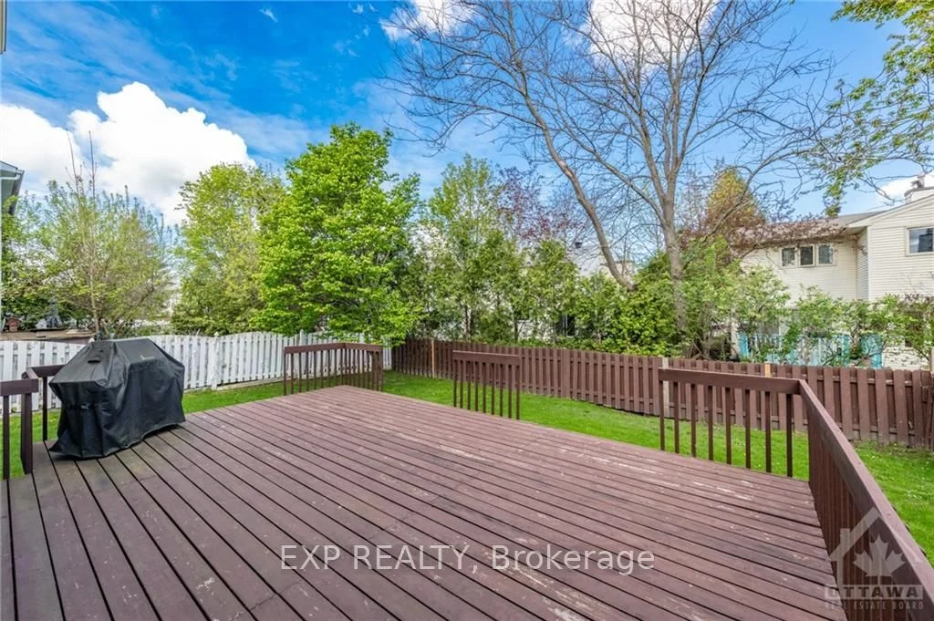 3754 Autumnwood Street, Blossom Park - Airport And Area, On K1t 2k8