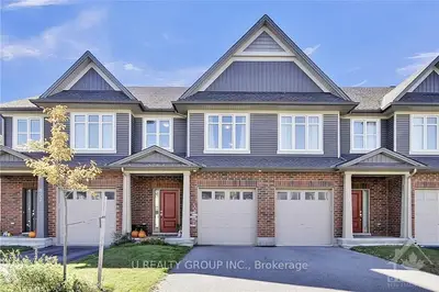 Att/Row/Townhouse in Blossom Park - Airport and Area