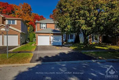 Detached in Kanata