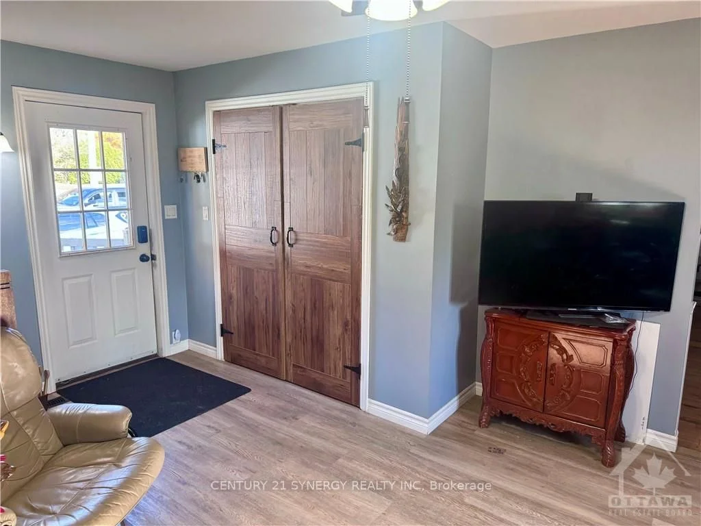 4948 WALES Road, South Stormont, ON K0C 1R0