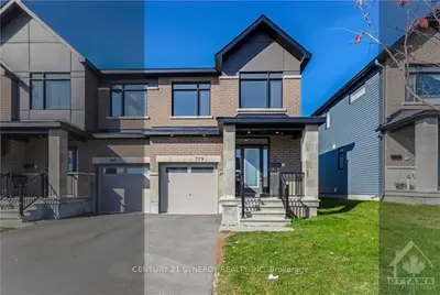 Att/Row/Townhouse in Orleans - Convent Glen and Area