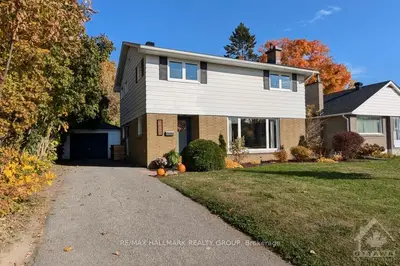 Detached in Belair Park - Copeland Park and Area