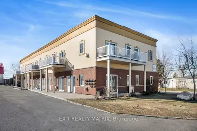 Condo Apartment in Hawkesbury