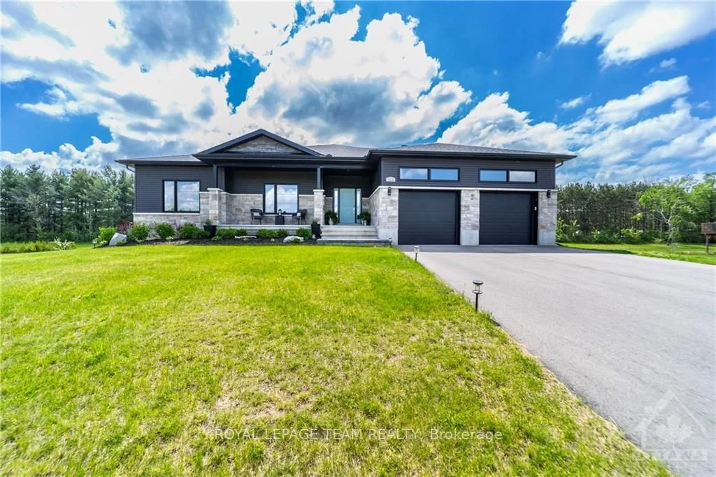 Detached in North Grenville