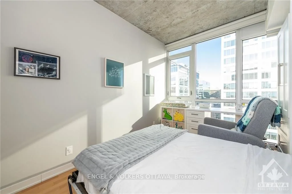 324 LAURIER Avenue 1810, Ottawa Centre, ON K1P 0A4