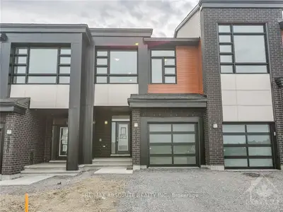 Att/Row/Townhouse in Kanata